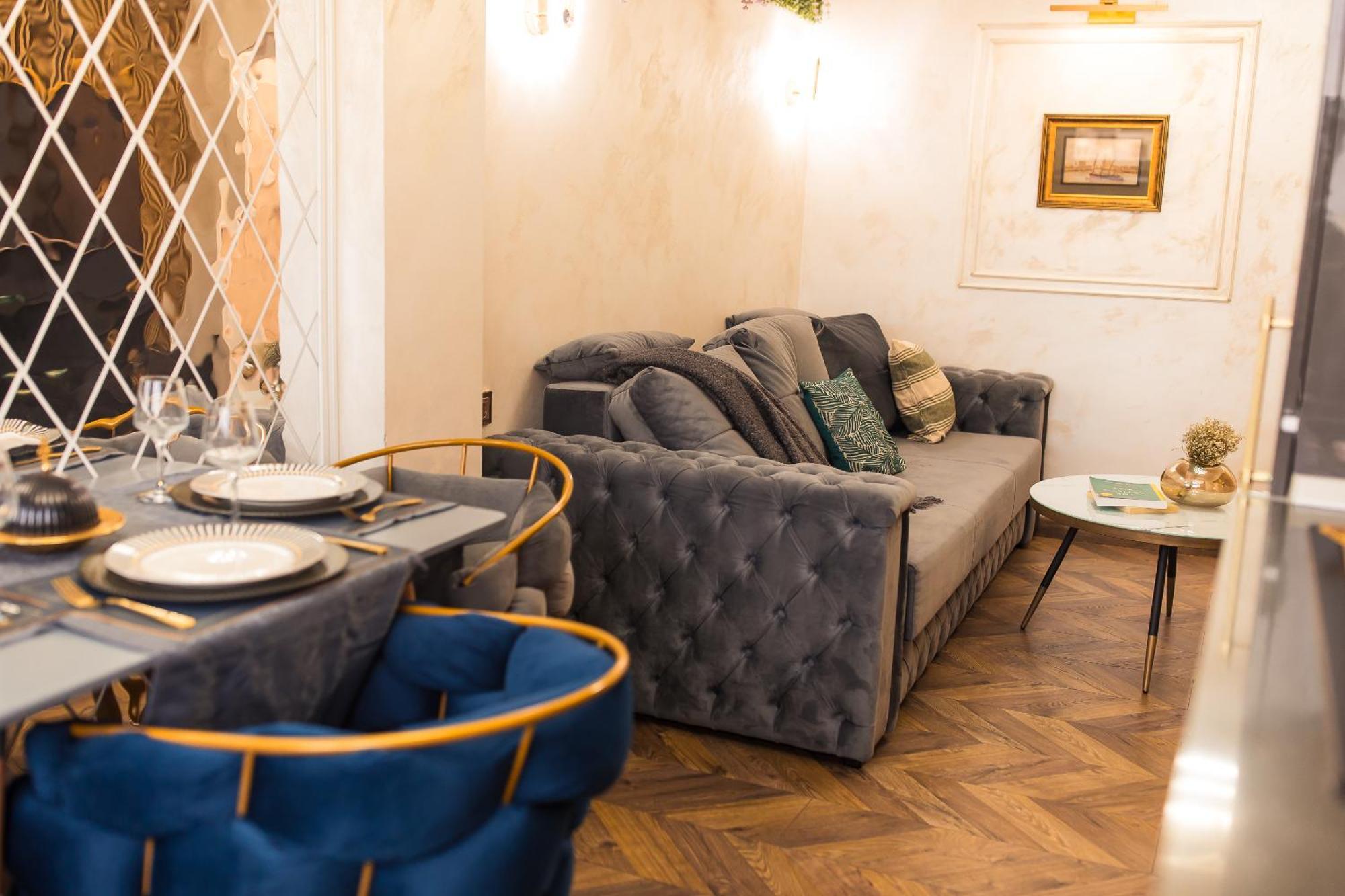 Royalty Apt With City Views On Calea Victoriei Bucureşti Exterior foto