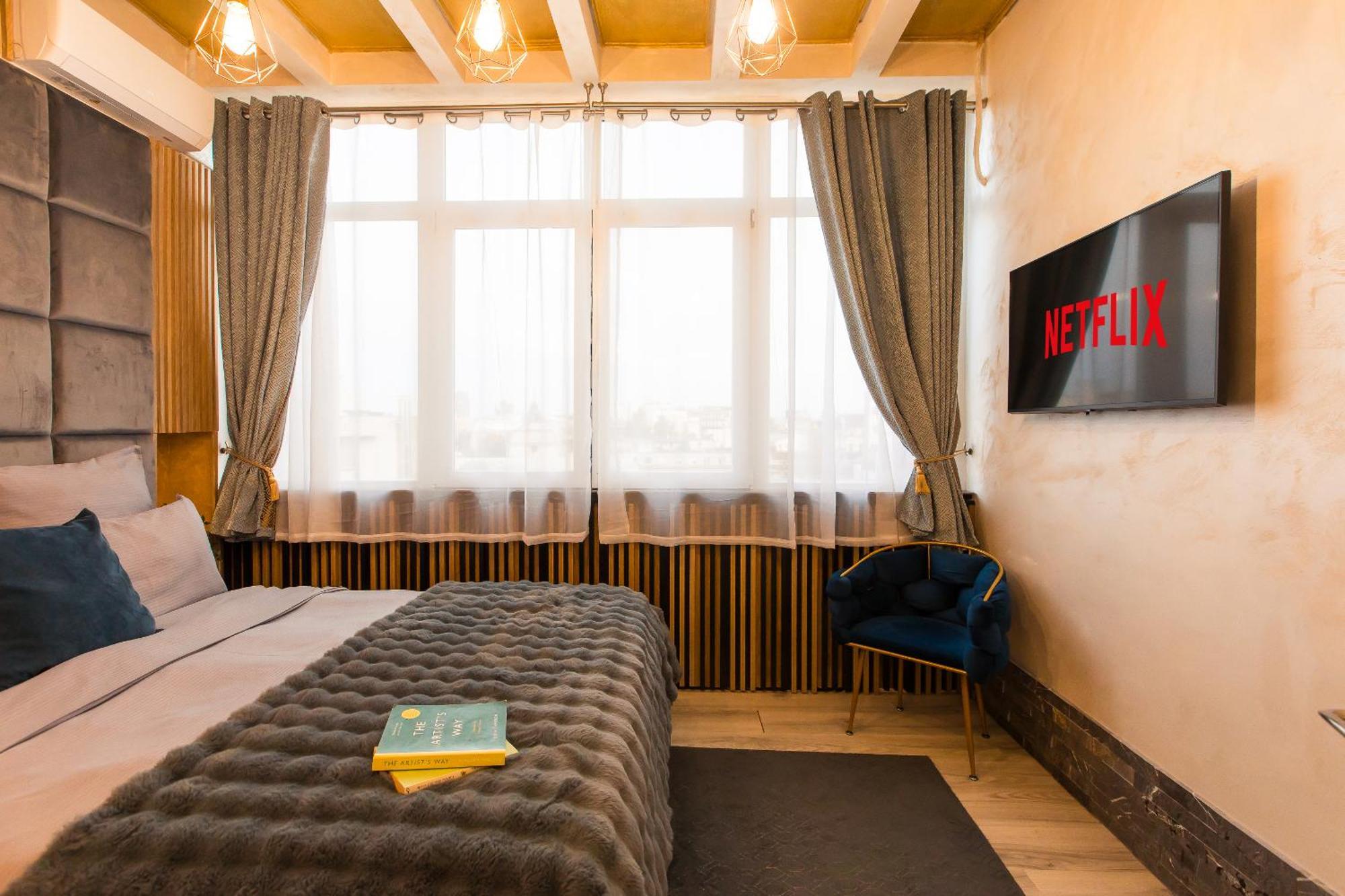 Royalty Apt With City Views On Calea Victoriei Bucureşti Exterior foto